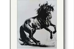 laukkapiruetti-mustetahra